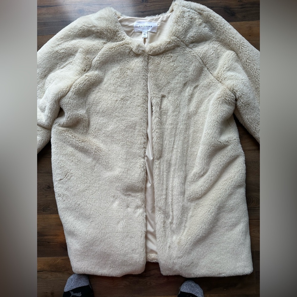 POPSUGAR Faux Fur Teddy Coat – Ivory/Cream | Size XL - Picture 2 of 8